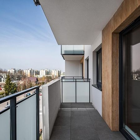 Warsaw Apartments White Exterior photo